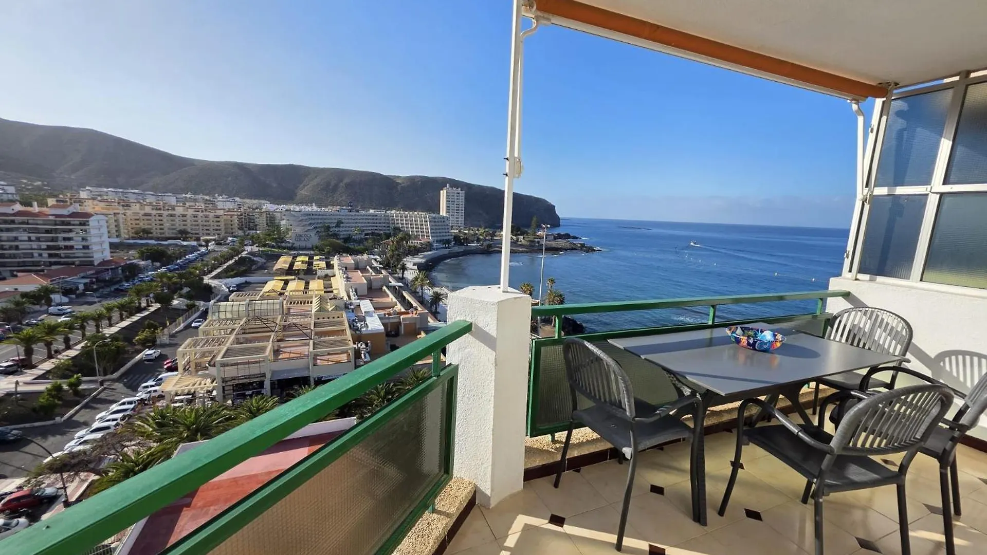 Comodoro Fantastic Sea View Los Cristianos 0*,  Spanyolország